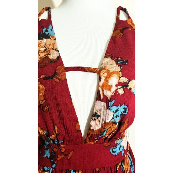 Burgundy Floral Romper - Picture 4 of 6